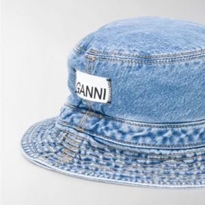 Ganni bucket hat